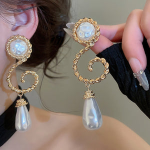 Vintage Court Style Geometric Teardrop Faux Pearl Stud Earrings For Women
