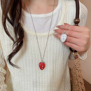 Sweet 3D Strawberry Pendant Alloy Necklace With Sparkling Rhinestone Old Money Vacation Style