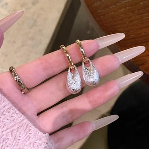 Vintage French Teardrop Alloy Earrings, Minimalist Contrast Color Ear Cuffs For Commuting