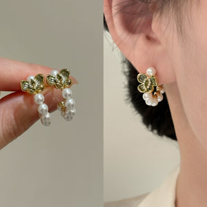 18K Gold Plated Silver Needle Zircon Flower Faux Pearl Stud Earrings For Elegant Women