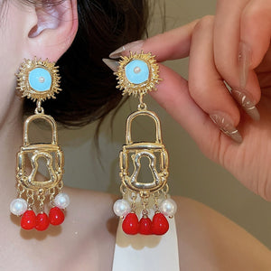 Vintage Palace Style Faux Pearl Lock Tassel Drop Earrings For Women