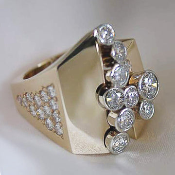 Clear Stone Geometric Cluster Gold Tone Ring Jewelry Accessory