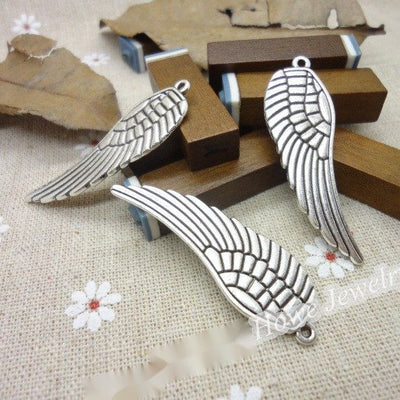 Long Feathered Wing Connector front product view