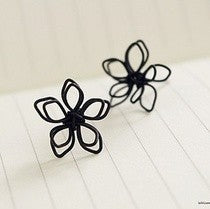 Primary supplied view of black double-outline flower stud earrings