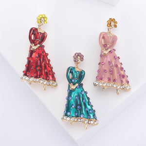 Alloy Cartoon Girl Brooch Pin For Simple Apparel Decoration