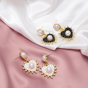 Vintage Palace Style Pearl Heart Stud Drops With Rhinestone Trim Black White Enamel Elegant Earrings