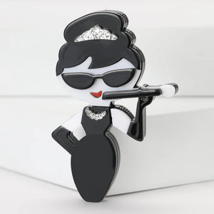 Acrylic Smoking Lady Brooch Pin For Creative Womens Clothing Decoration