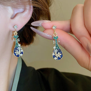 New Chinese Style Pipa Faux Pearl Rhinestone Stud Earrings, Elegant Geometric Silver Needle Jewelry