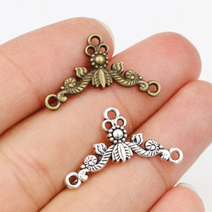 Alloy Double Loop Vintage Pattern Pendant Connector For DIY Necklace Bracelet Charms 26x15mm