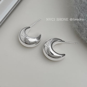 Silver Hollow Geometric Crescent Half-Hoop Stud Earrings