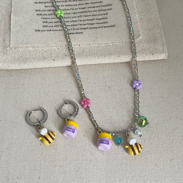 Blue Rose Pearl Necklace Black Heart Pendant Bee Charm Styles