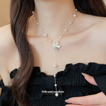 White Flower Beaded Necklace with Pearl-Look Strands