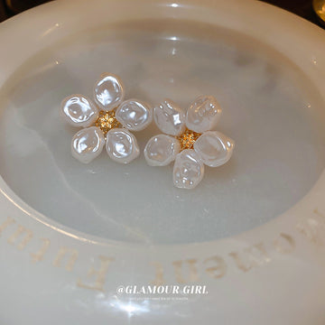 White Petal and Pearl Flower Stud Earrings Fashion Jewelry