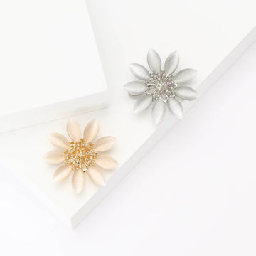Cream Marquise Petal Flower Brooch in Gold or Silver Tone