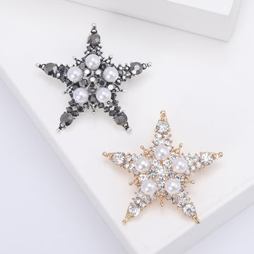 Five-Point Star Brooch In Metal With Faux Pearls And Clear Crystals On A Star Outline