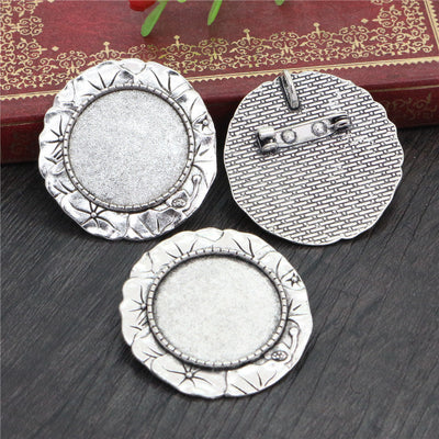 Group view of the pleated rim and pin back bezel setting