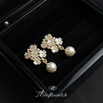 Gold Tone White Flower Cluster Drop Earrings Pearl Dangle