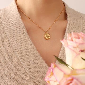 Gold Irregular Textured Oval Pendant Box Chain Necklace