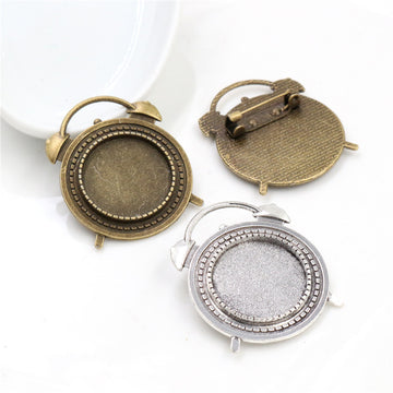 Clock Shaped Brooch Bezel Trays in Two Antique Finishes
