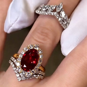 Two Tone Red Oval Halo Three Piece Stack Finger Ring Set