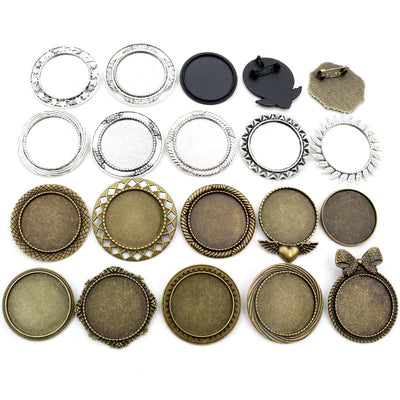 多造型圆形胸针底托 displayed assortment on a white background