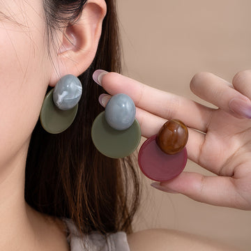 Two Tone Round Disc Statement Stud Earrings in Two Colors