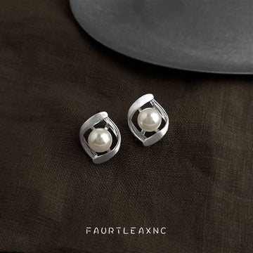 Silver-Tone Brushed Geometric Frame Pearl Stud Earrings