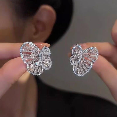Layered Butterfly Crystal Stud Earrings printed size and weight diagram