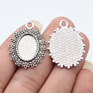 Beaded Oval Pendant Setting 13x18mm in Two Finishes
