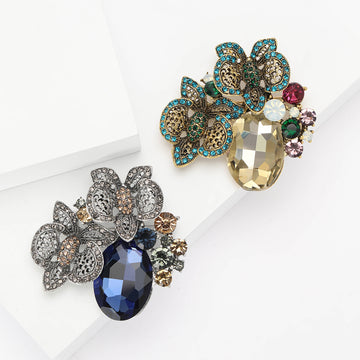 Vintage Floral Oval Gem Brooch in Blue or Champagne
