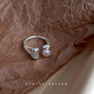 Silver Tone Sculpted Leaf And White Pearl Adjustable Open Ring