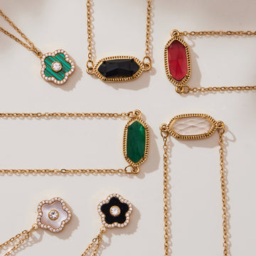 Oval Crystal Stone And Clover Flower Pendant Necklace Bracelets