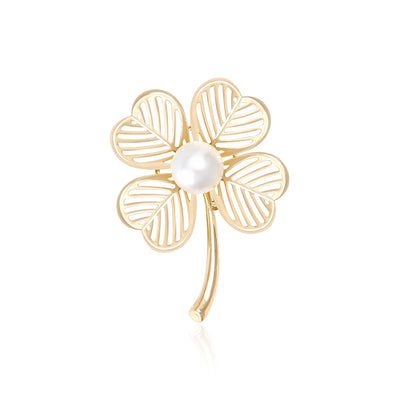 Gold hollow four-leaf clover brooch with pearl center