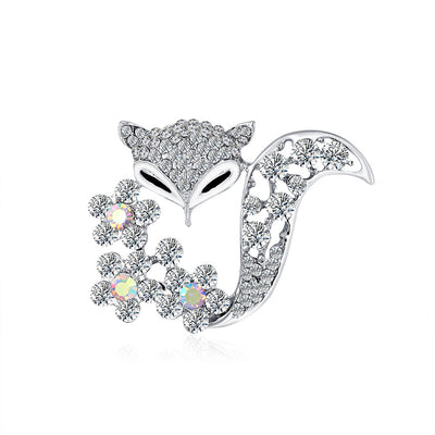 Front product view of the fox brooch pin in silver