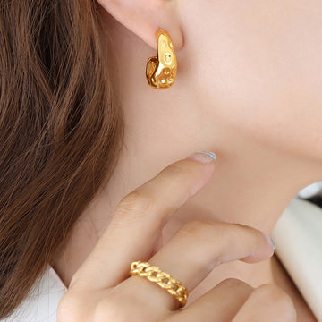 Dimpled Cheese Texture Geometric C-Hoop Stud Earrings