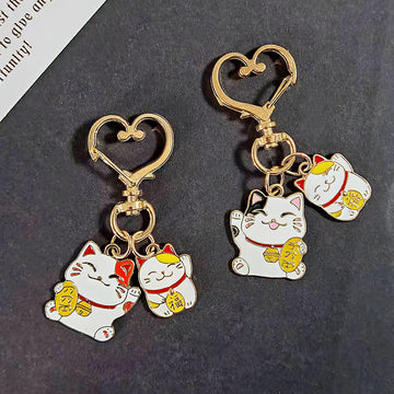 Maneki Neko Lucky Cat Enamel Keychains Heart Clips 2 Styles