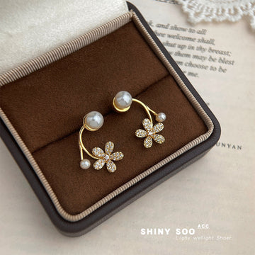 Pearl Stud Gold Flower Curve Drop Earrings With Small Pearl