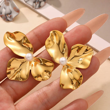 Hammered Three-Petal Flower Stud Earrings Shell Bead Center