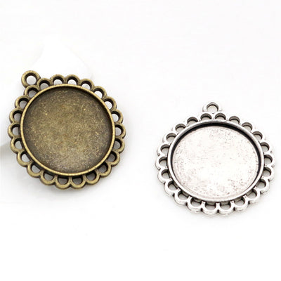 Group view of the scalloped oval border bezel setting