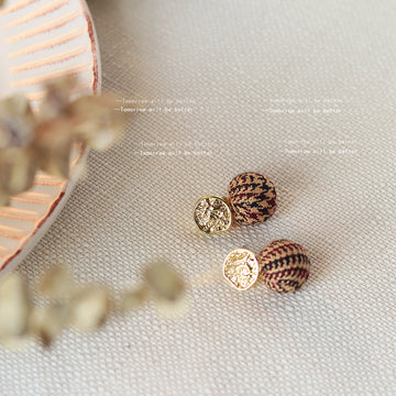 Gold-Tone Hammered Disc Houndstooth Yarn Ball Drop Earrings