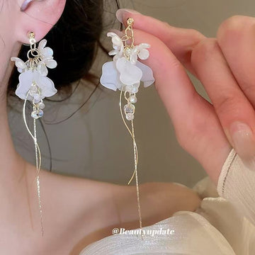 White Flower Pearl Tassel Earrings With Gold-Tone Settings