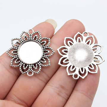 Petal Edge Round Pendant Setting 18mm in Two Finishes