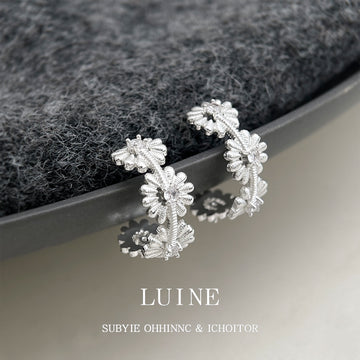 Silver Daisy Flower C Shape Hoop Earrings Pair Set