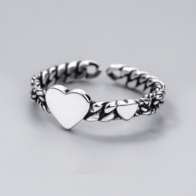 Antique silver open heart chain band ring front view