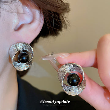 Silver Textured Round Stud Earrings with Black Centers