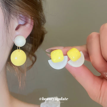 Yellow And White Resin Double Circle Stud Earrings