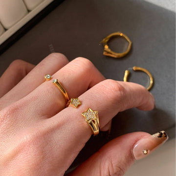 Gold Tone Open Star Crystal Adjustable Finger Rings