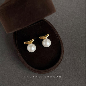 Gold-Tone Curved Bar Stud Earrings with a White Glass Pearl Drop