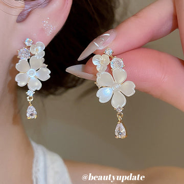 White Floral Crystal Teardrop Stud Earrings Statement Jewelry