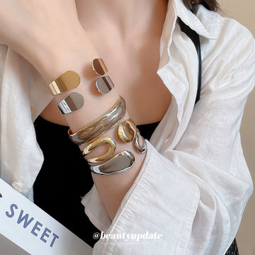 Open Metal Cuff Bracelets Teardrop Plain Wood Grain Five